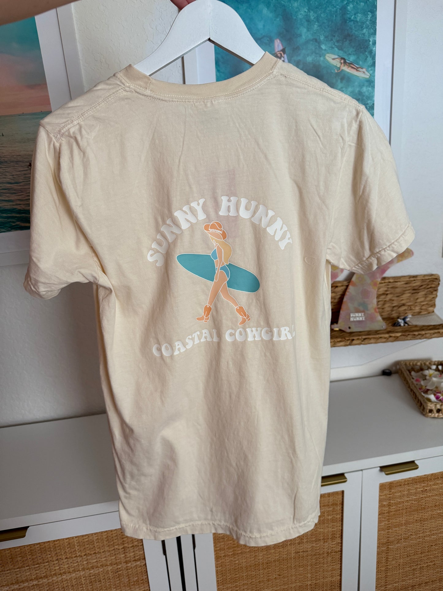 Coastal Cowgirl tee - size small