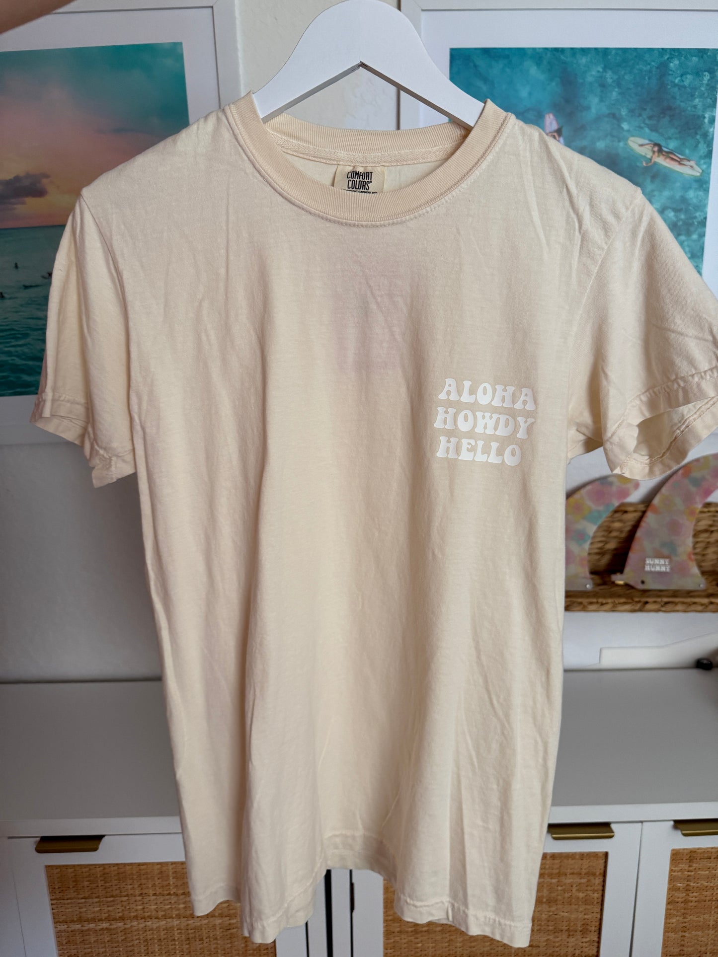 Coastal Cowgirl tee - size small