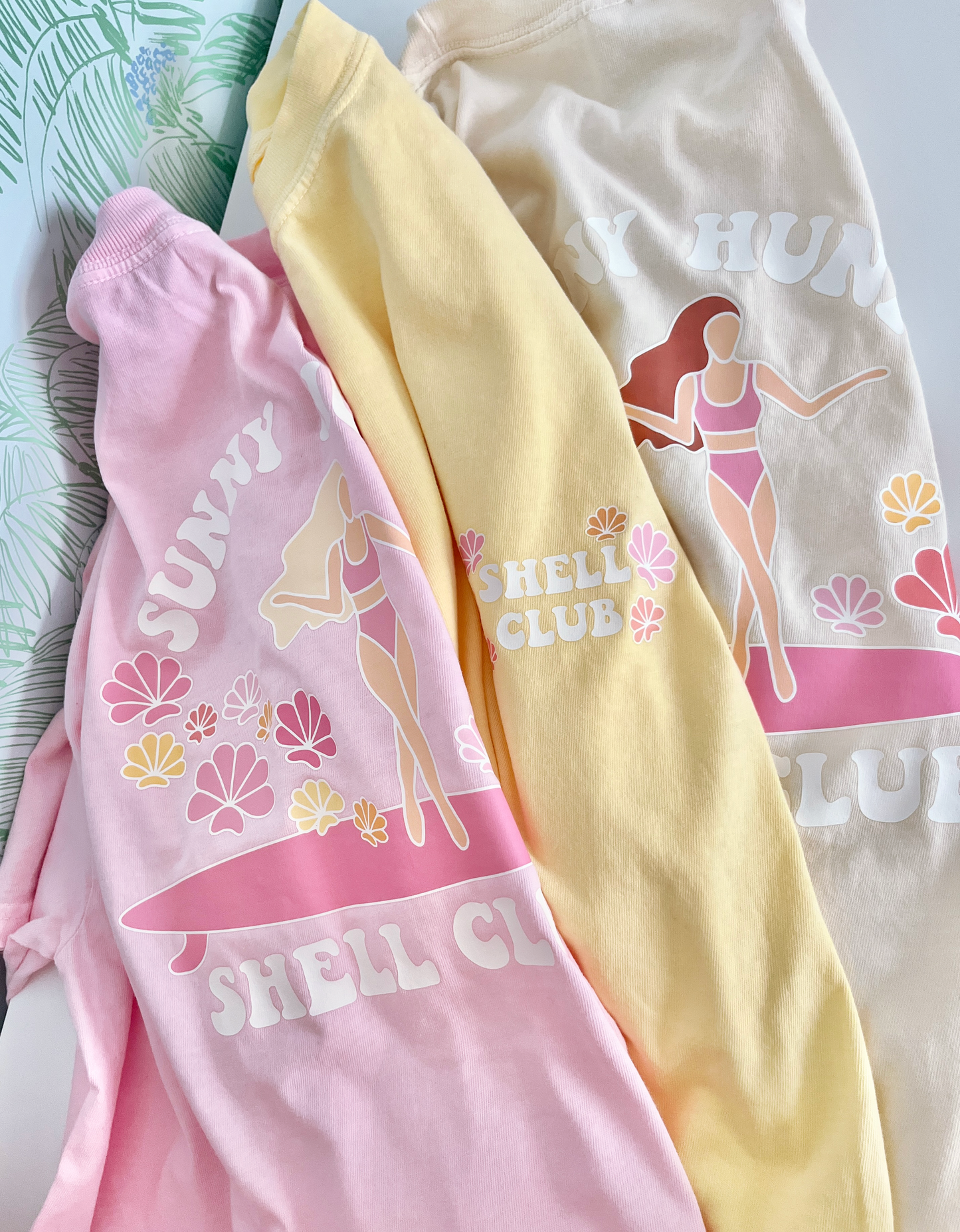 Sunny Hunny Shell Club tee